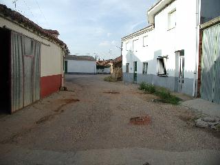 La calle Carretera, desde las obras de la circunvalacin, nos la dejaron impracticable. Parece mentira que estemos en el siglo XXI